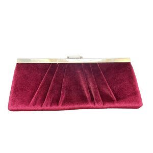 Jessica McClintock Red Velvet Clutch with Optional Chain Silver Snap Close EUC